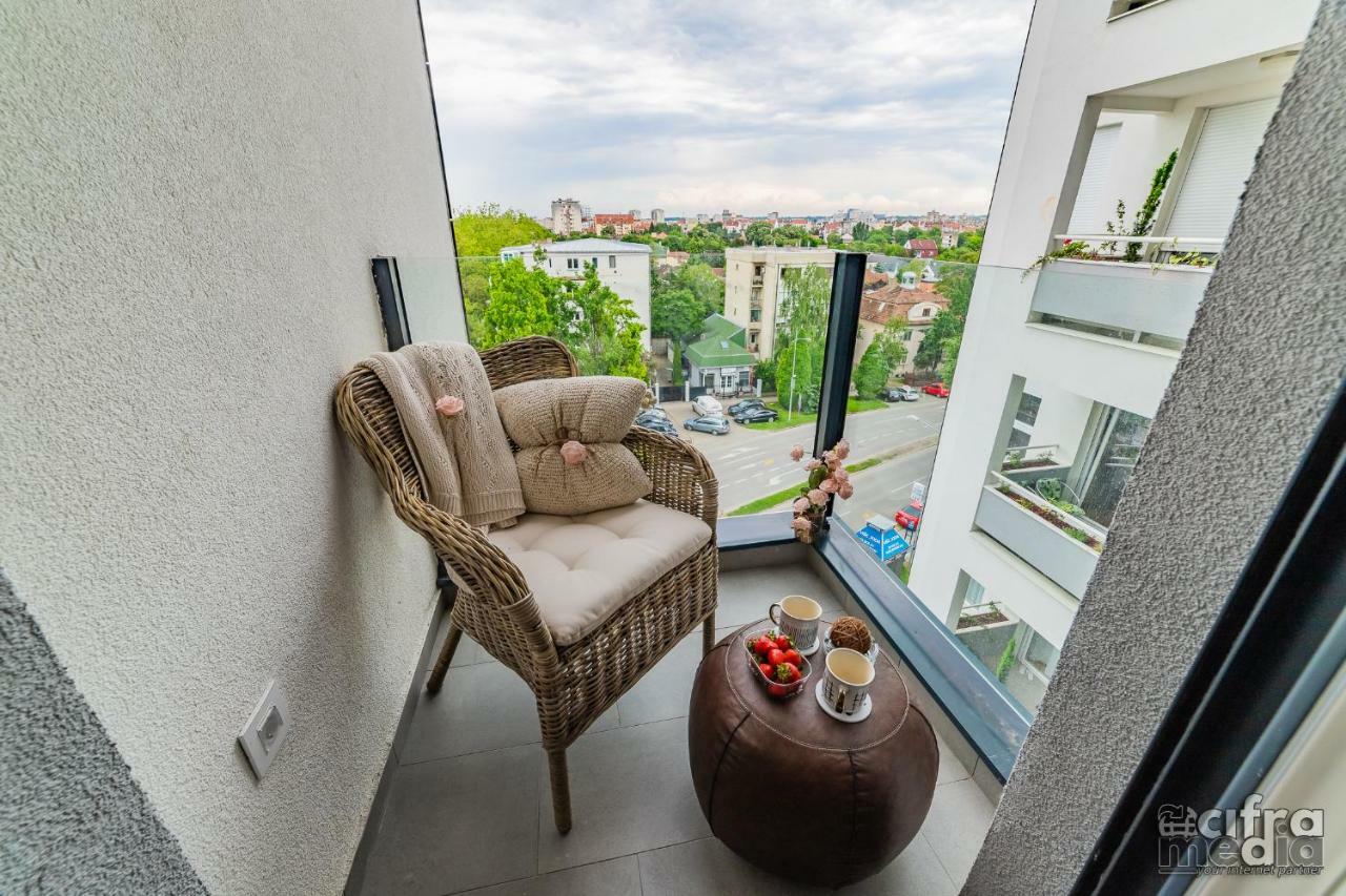 Apartmani Alexandar15 Новий Сад Екстер'єр фото