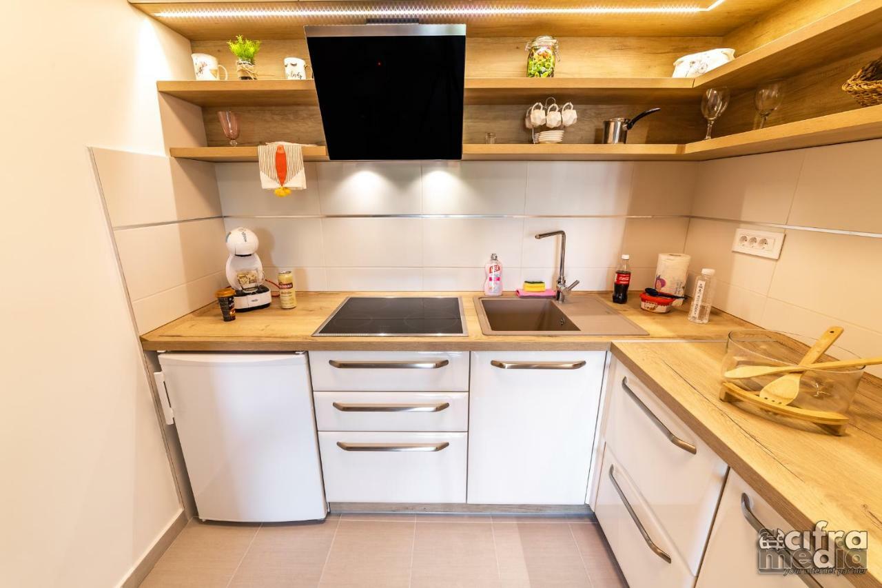 Apartmani Alexandar15 Новий Сад Екстер'єр фото